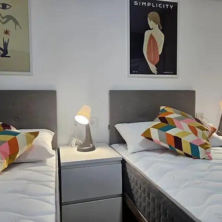 R2R - Moderno apartamento 3 dormitorios - 643A